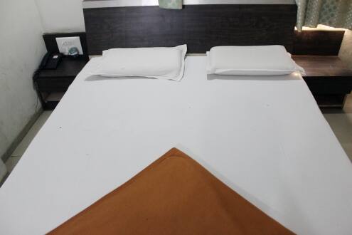 Hotel Santro, Ahmedabad 4